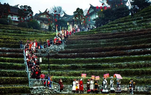 彝山恋歌：情定彝山，让爱情之歌唱响人间