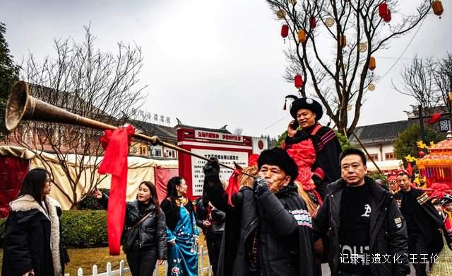 彝山恋歌：情定彝山，让爱情之歌唱响人间